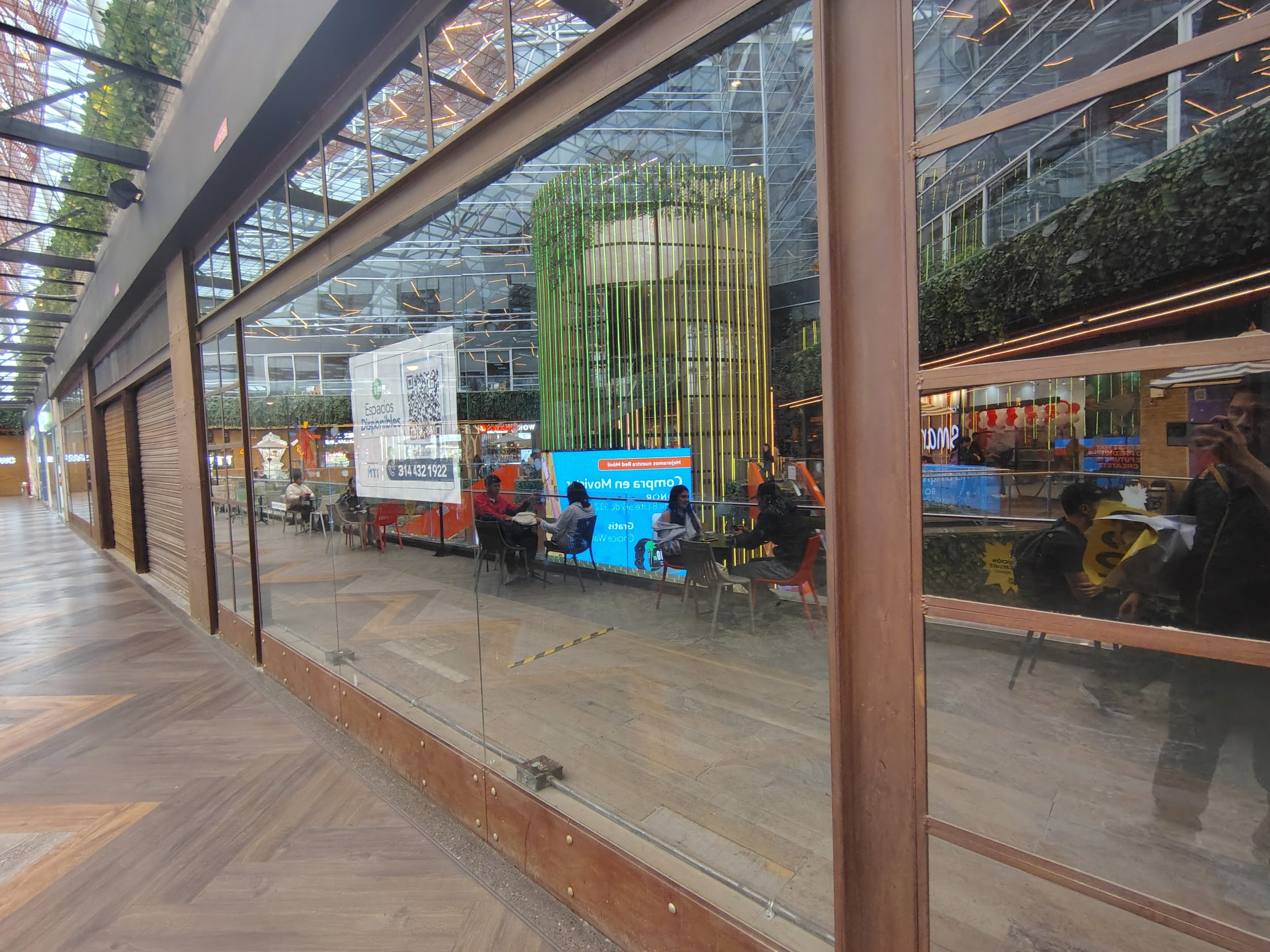 Centro Comercial Santafé – Piso 3